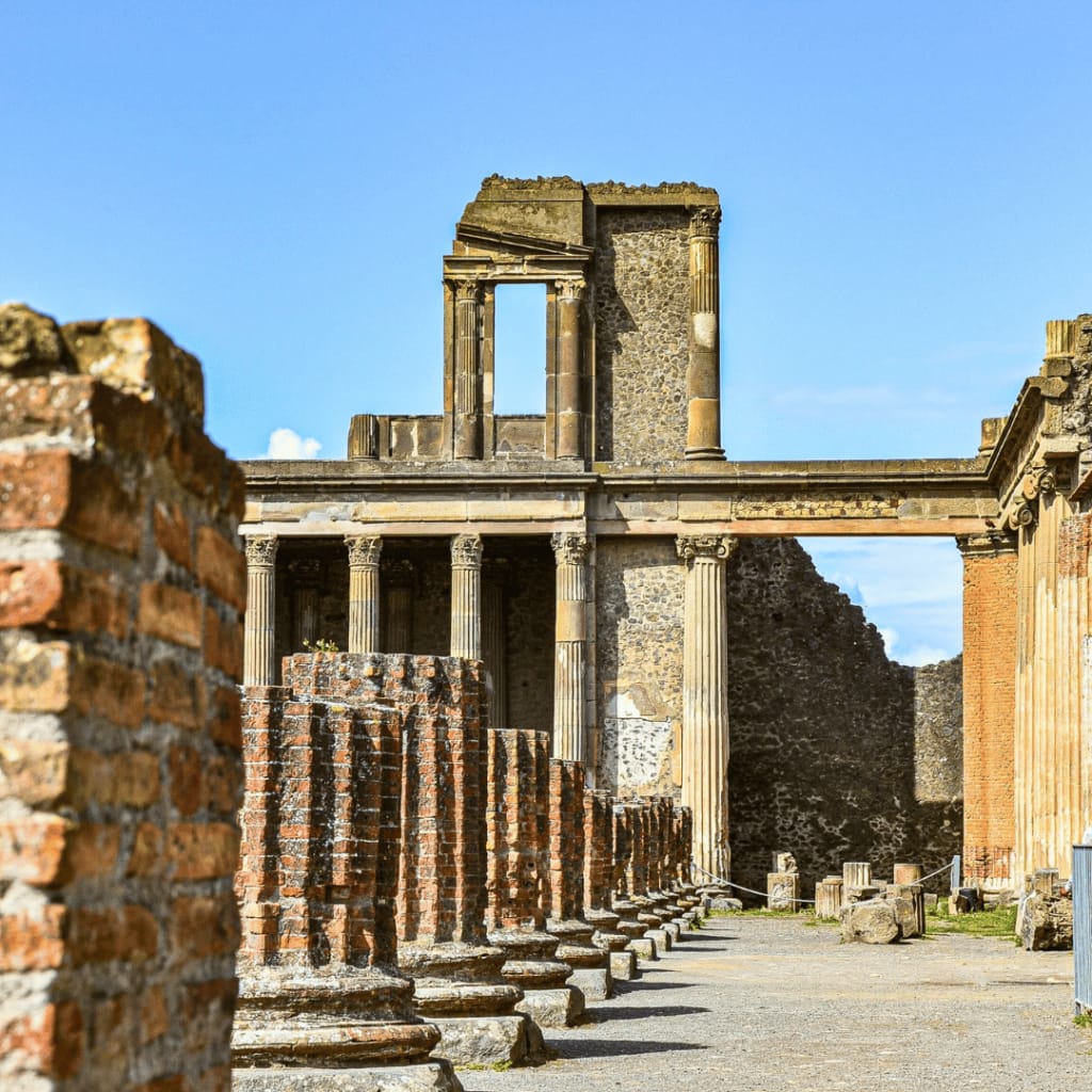 Explore Pompeii’s Ancient Ruins